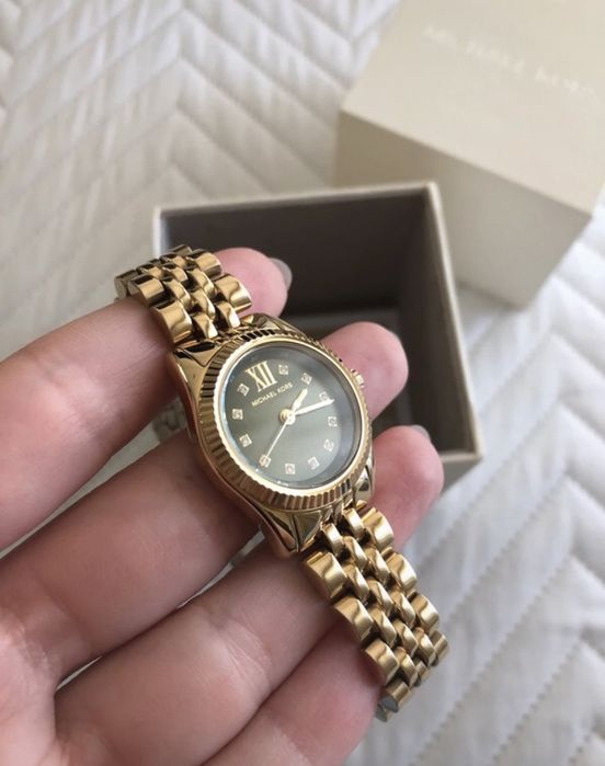 Relógio dourado Michael Kors