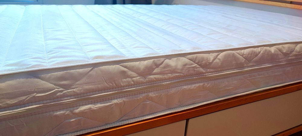 Materac piankowy 180/140x200cm / 15cm
