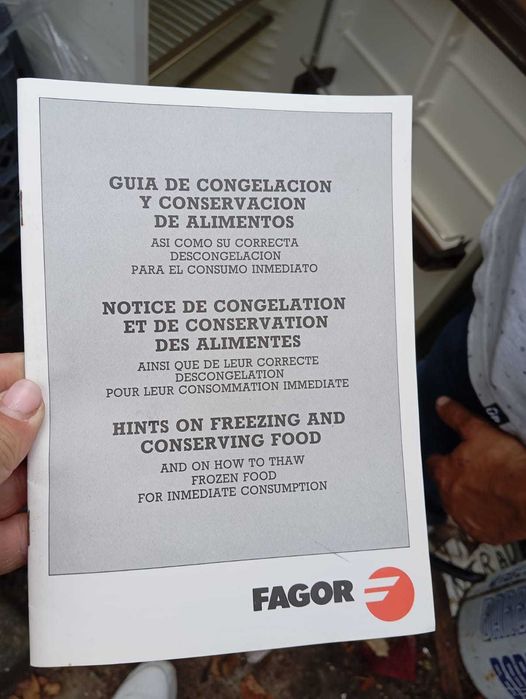 Frigorífico com congelador Fagor