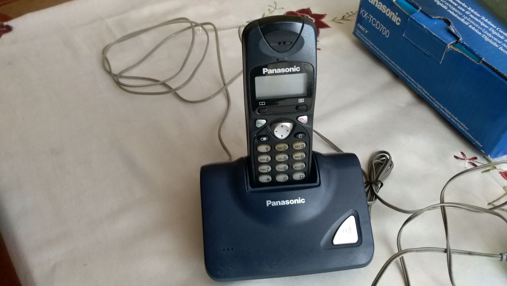 Cyfrowy telefon bezprzewodowy Panasonic KX-TCD 700