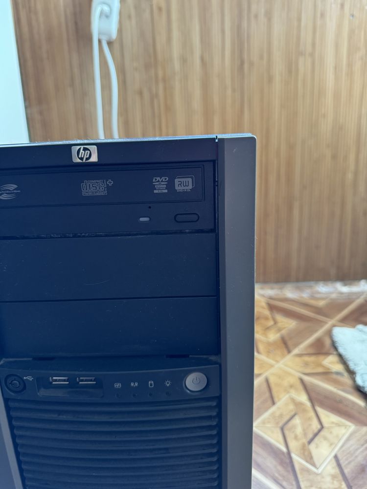 Сервер HP CPU: 2X intel Xeon E5450/12Gb/250Gb+1Tb/ATX