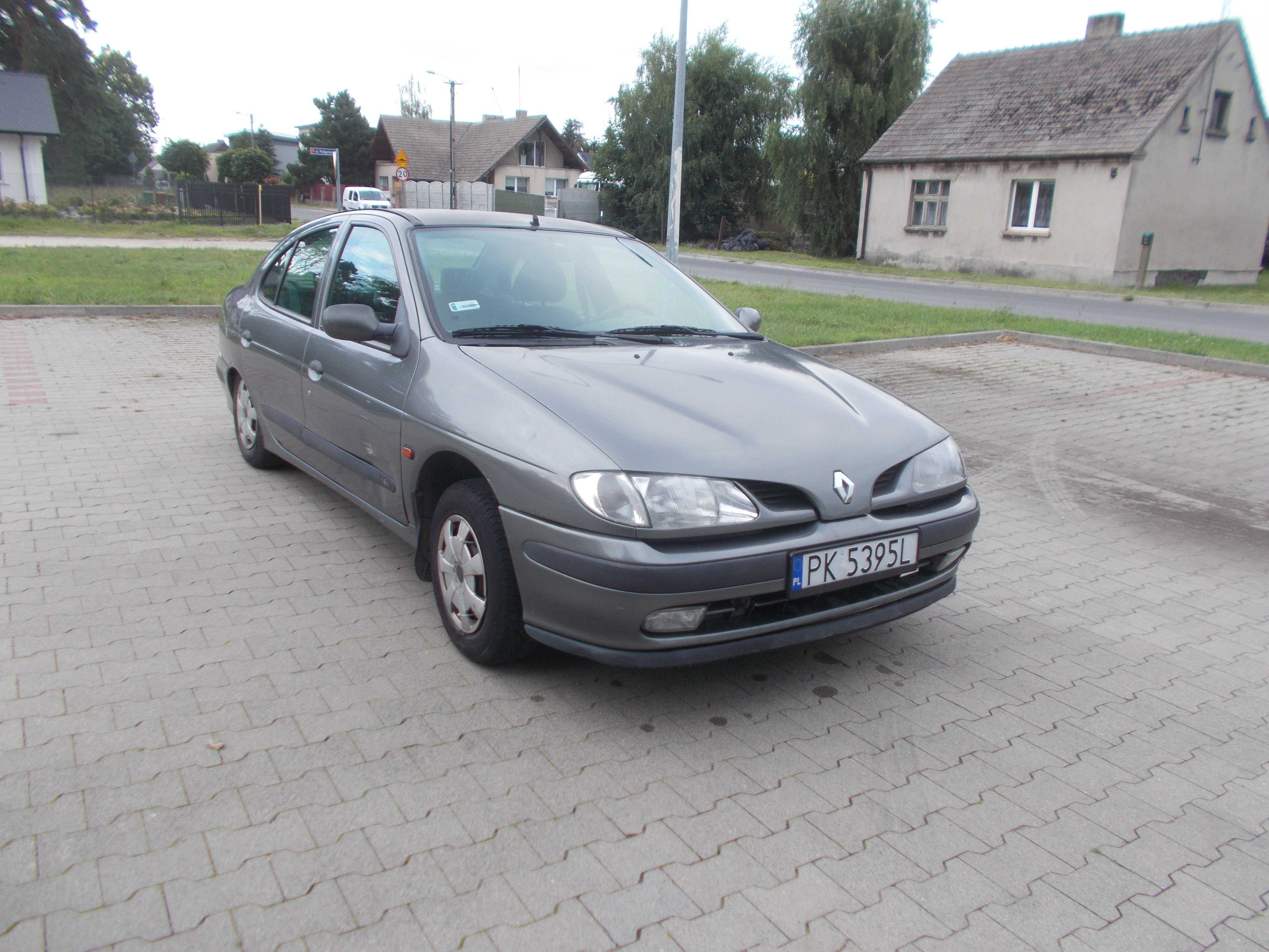 Renault Megane I 1 1.6 benzyna przed liftem kolor MV630 na części