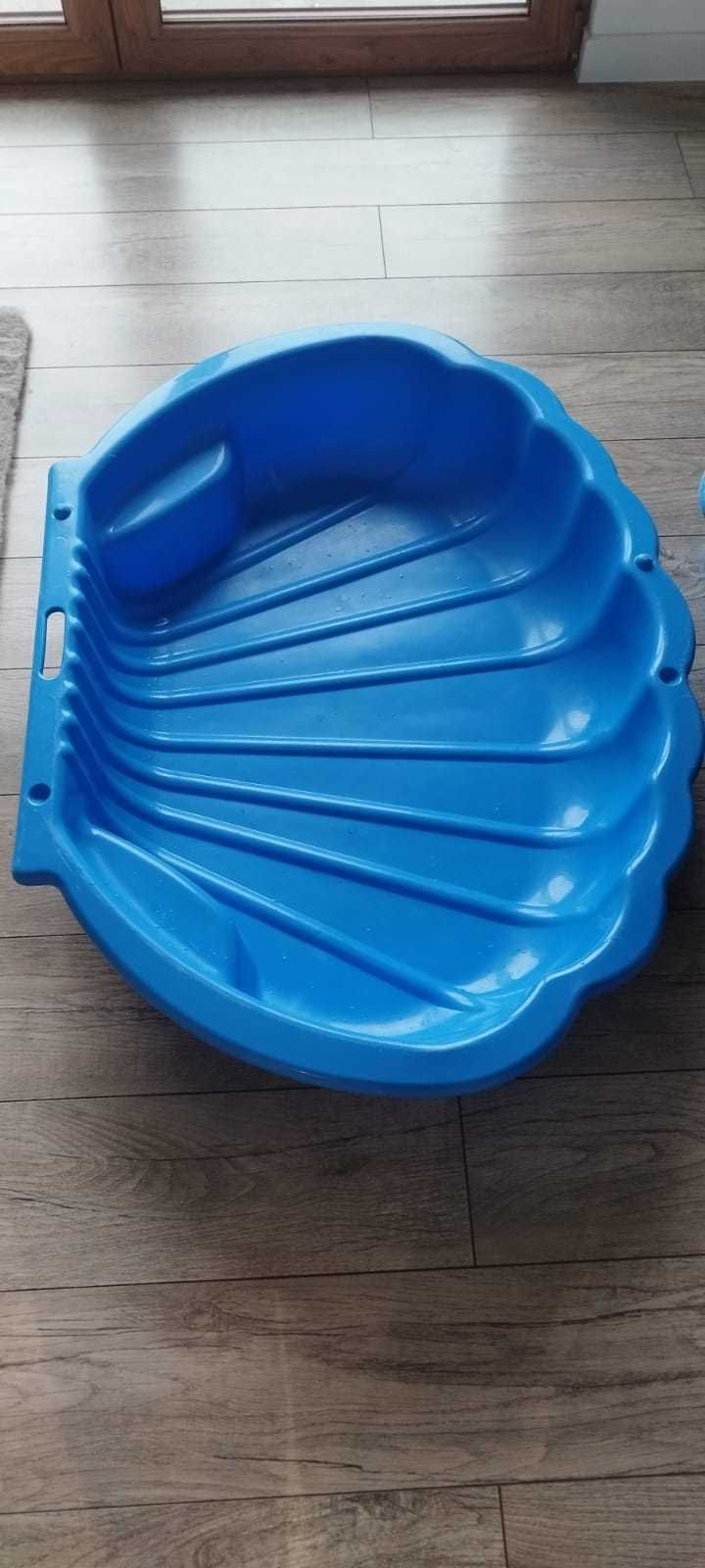 Duża plastikowa muszelka
