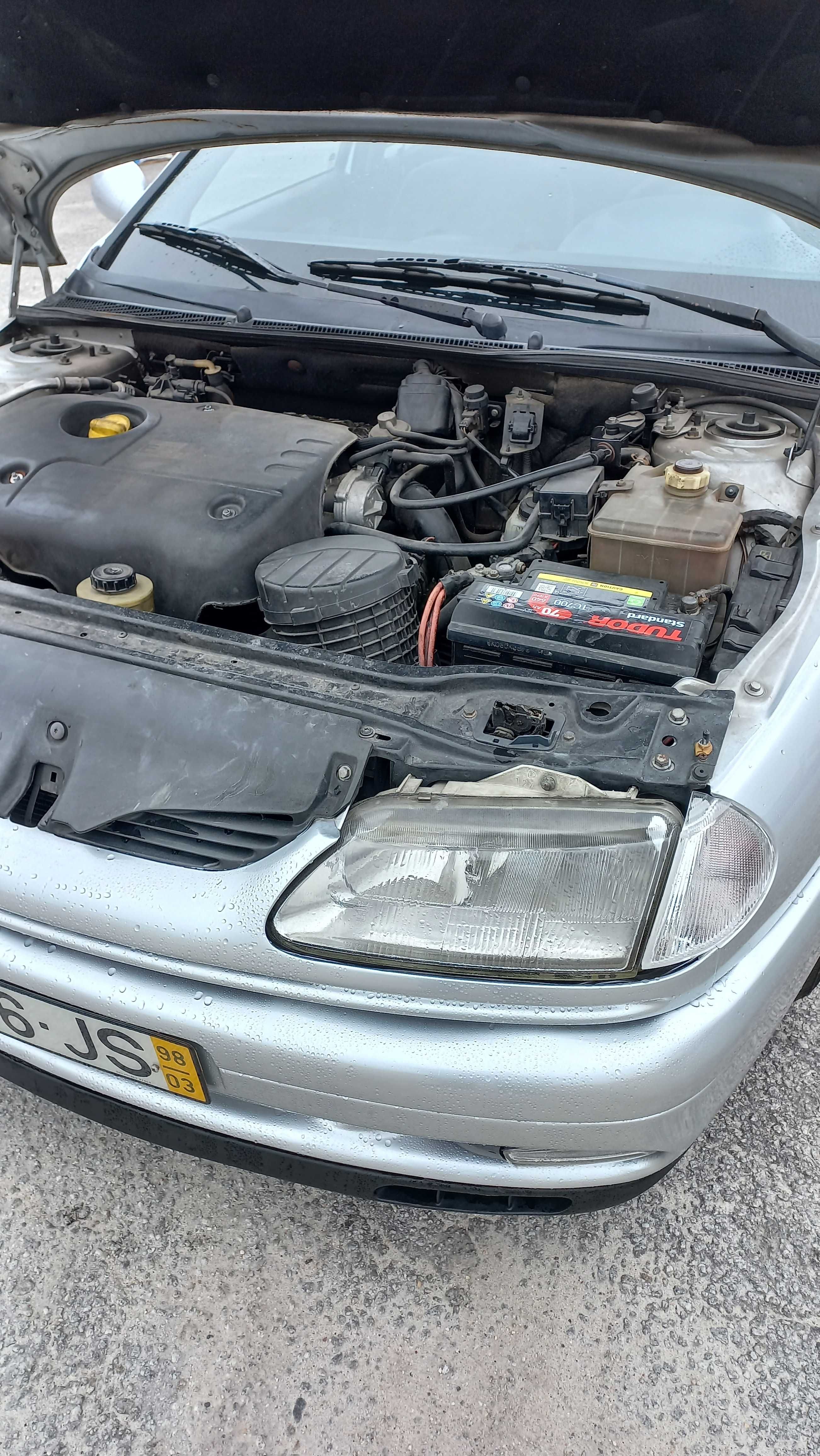 Renault Laguna 1.9 DTi