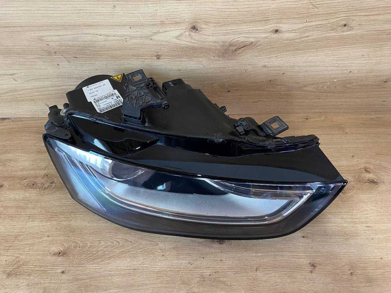Фара передня права правая AUDI A4 B8 Ауді А4 Б8 рестайлинг Xenon Led