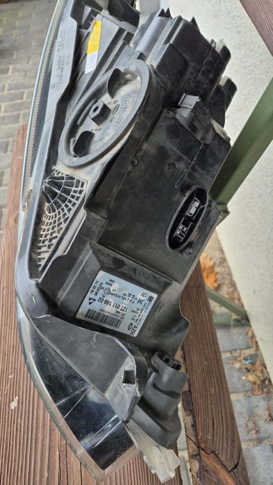 Reflektor  Opel Insygnia xenon