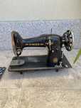 Máquina de costura Singer antiga