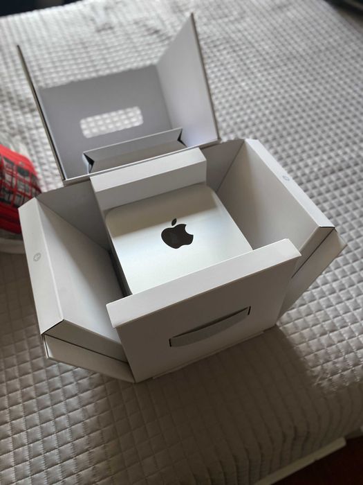 2025 Apple Mac Studio M4 MAX 1TB SSD 64GB RAM 16-CORE 40-CORE GPU