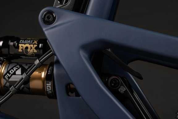E Enduro Santa Cruz Heckler SL C MX" L 2025 R kit Niebieski!!