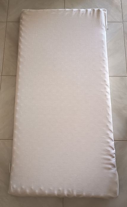 Colchão cama bebe IKEA