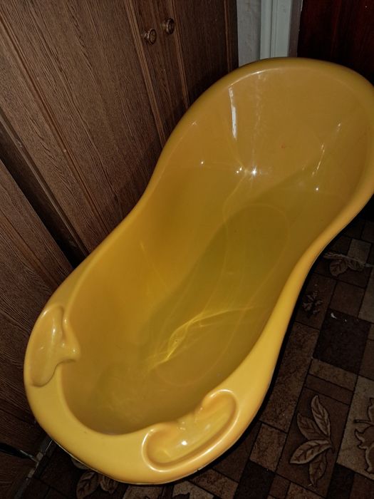 Продам дитячу ванночку