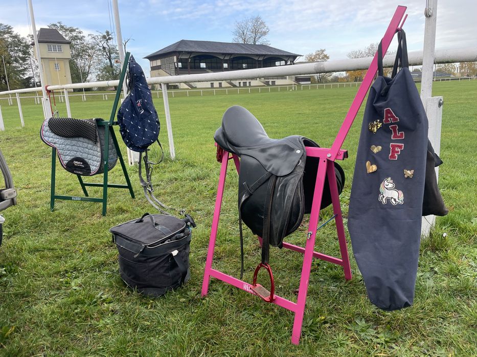 Stojak na siodło, kobyłka solidna