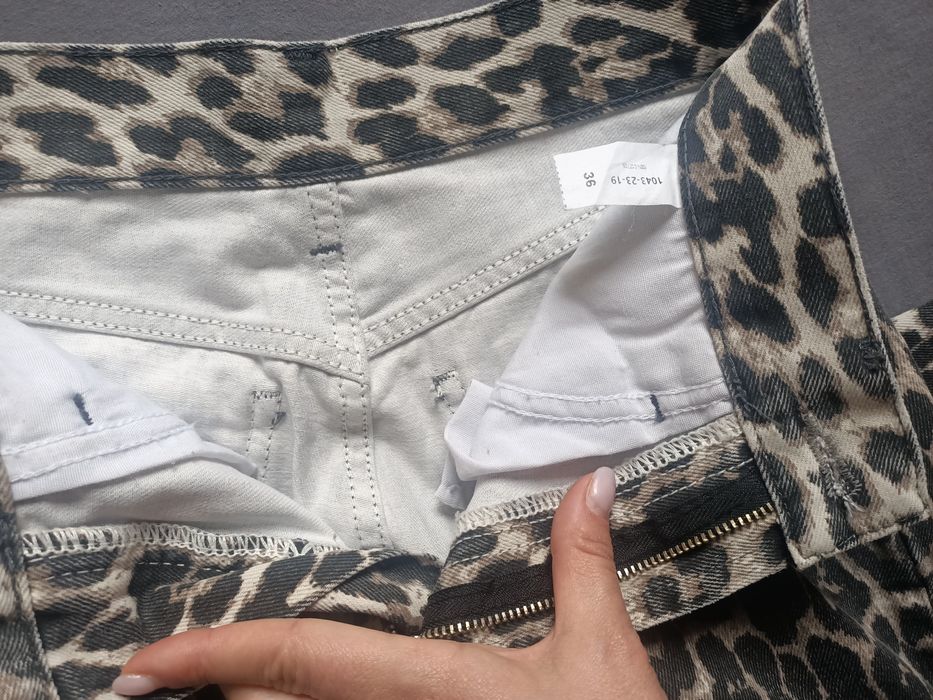 Нові леопардові джинси
