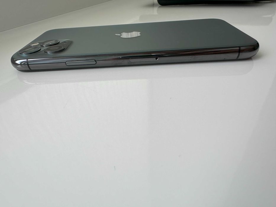 Продам iphone 11 pro