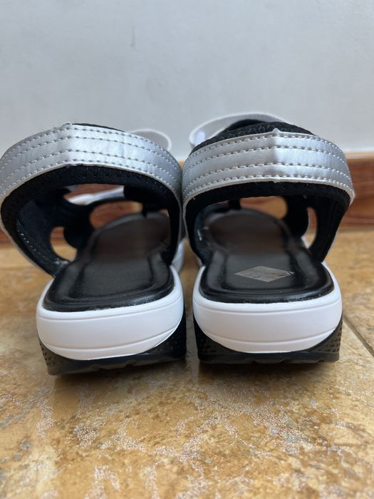 Сандалі. Босоніжки нові.