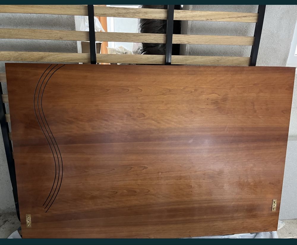 Vendo cama e mesas de cabeceira