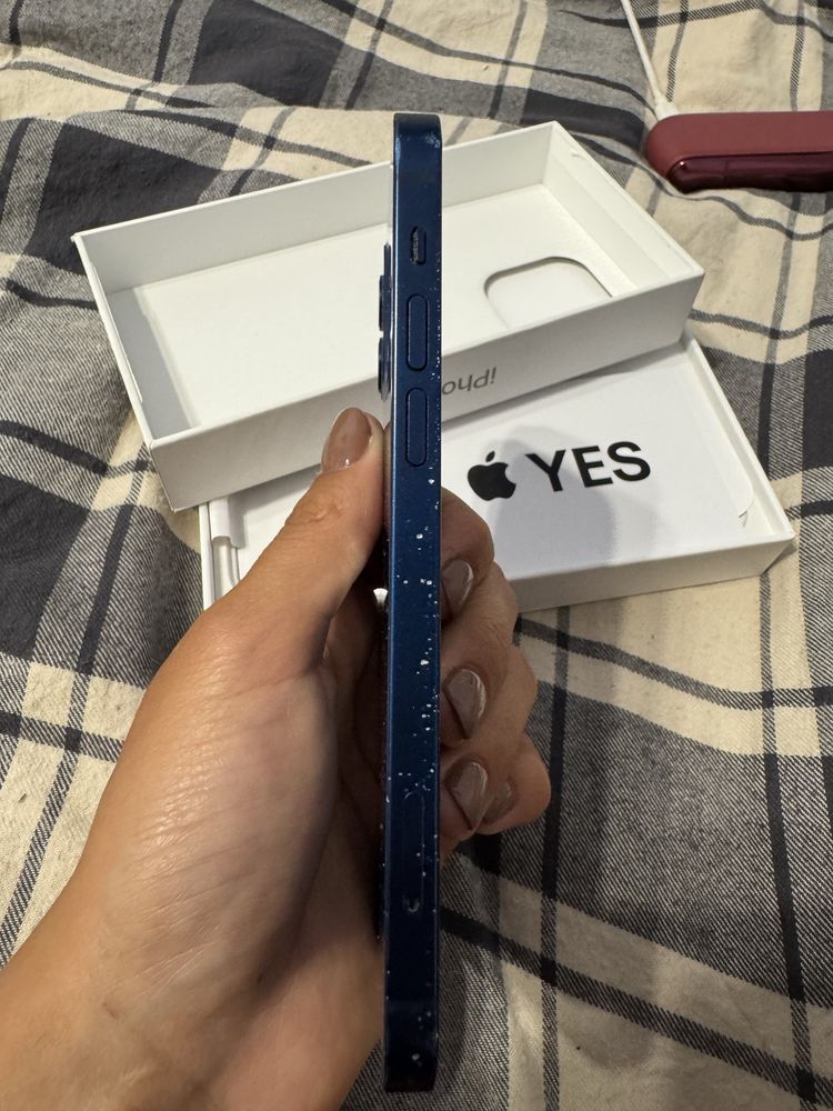 iPhone 12 на64гб