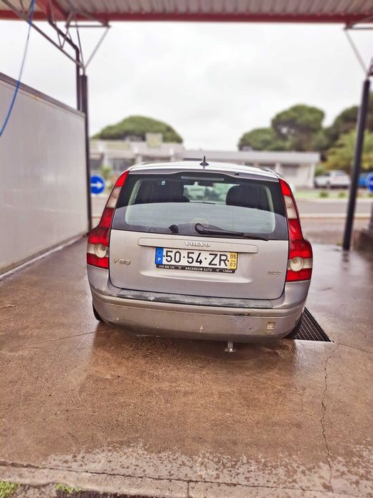 Vendo Volvo v50 136 cv 1.9 c por 4400 eur