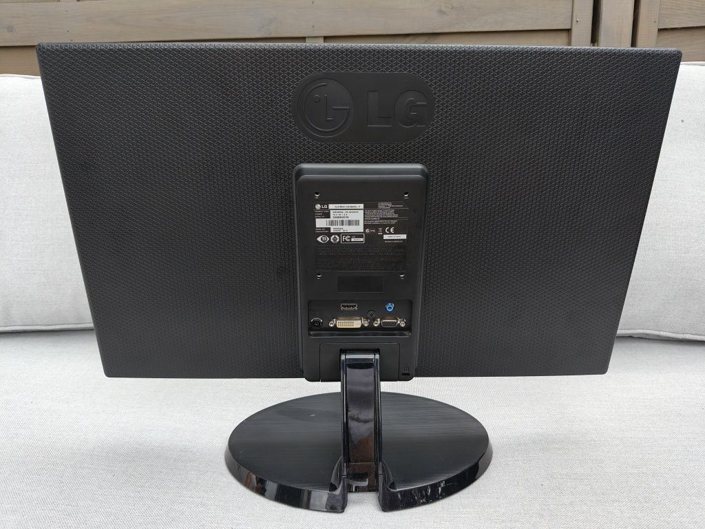 OKAZJA! SUPER Monitor LED LG 22ea53vq 21,5" IPS HDMI FVAT