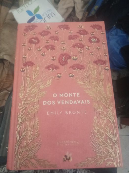Livro o Monte dos vendavais