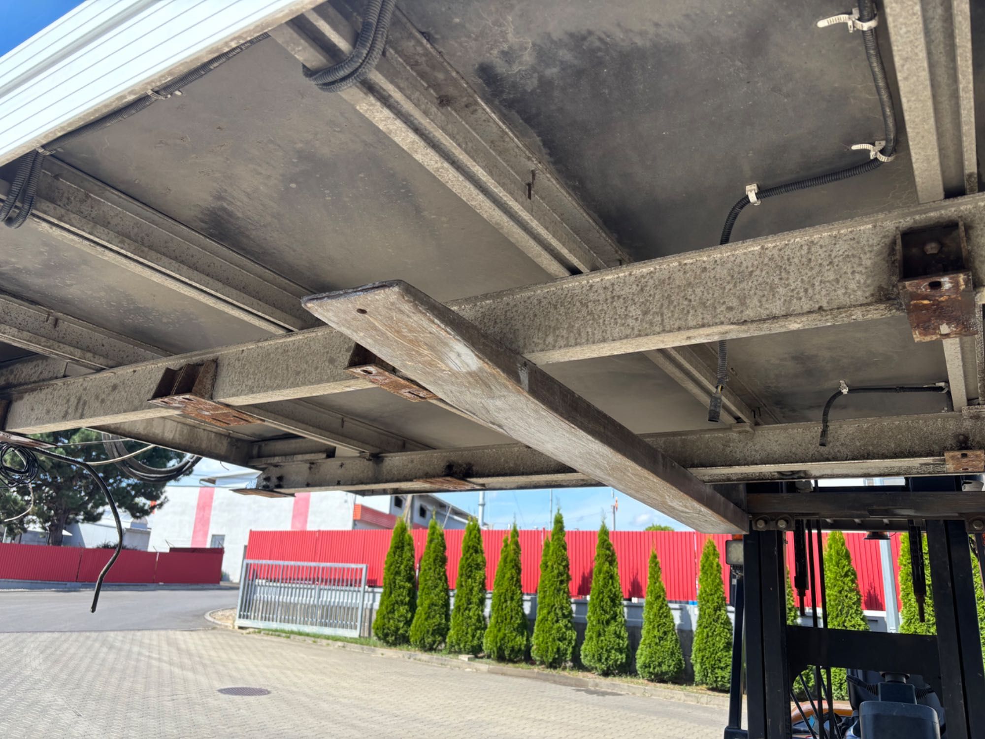 Kontener chłodnia izoterma crafter sprinter Iveco