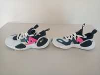 Nike nr 33--21 cm