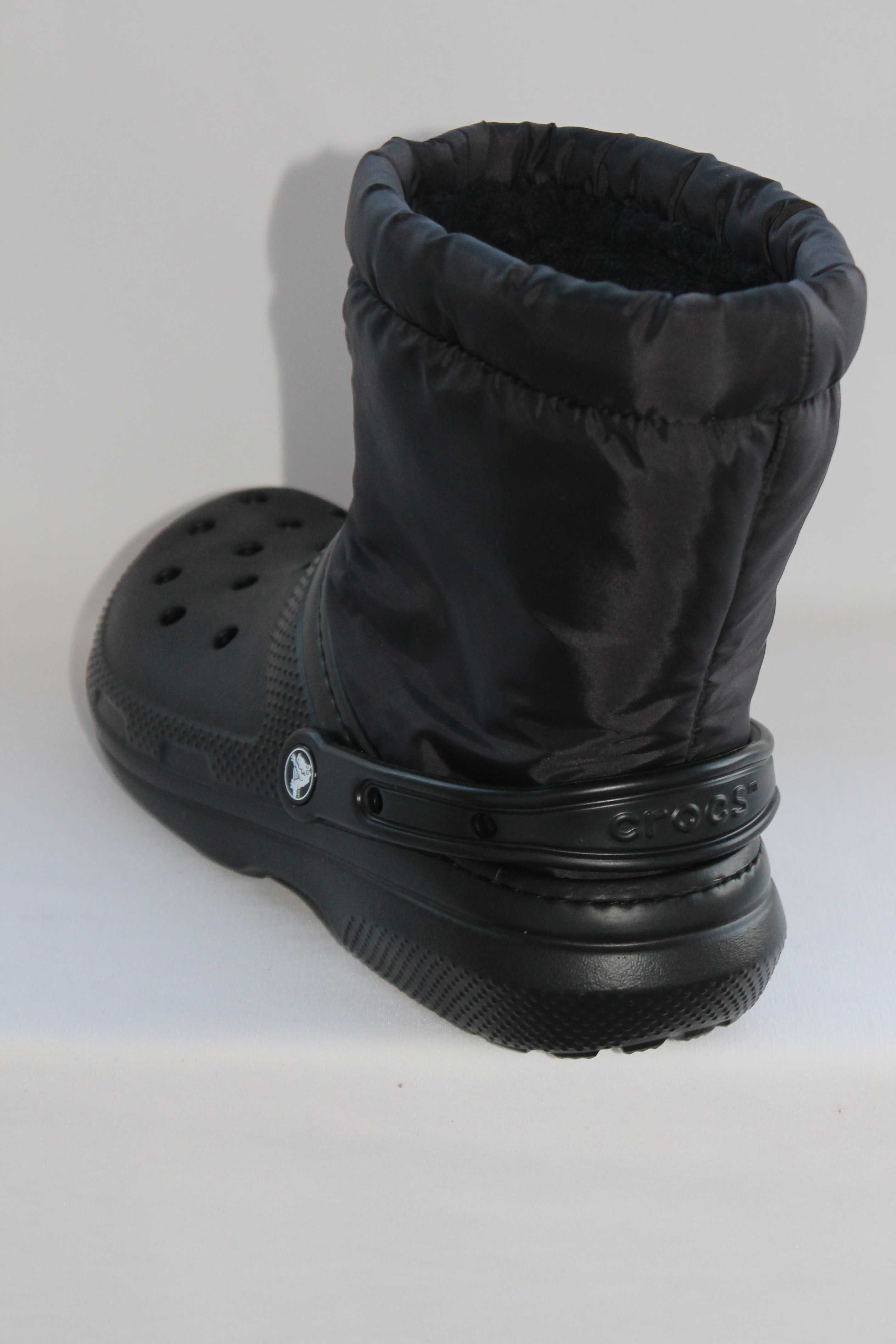 Crocs Men's and Women's Classic Lined Neo Puff Boot-US-11-EU-43-28 см