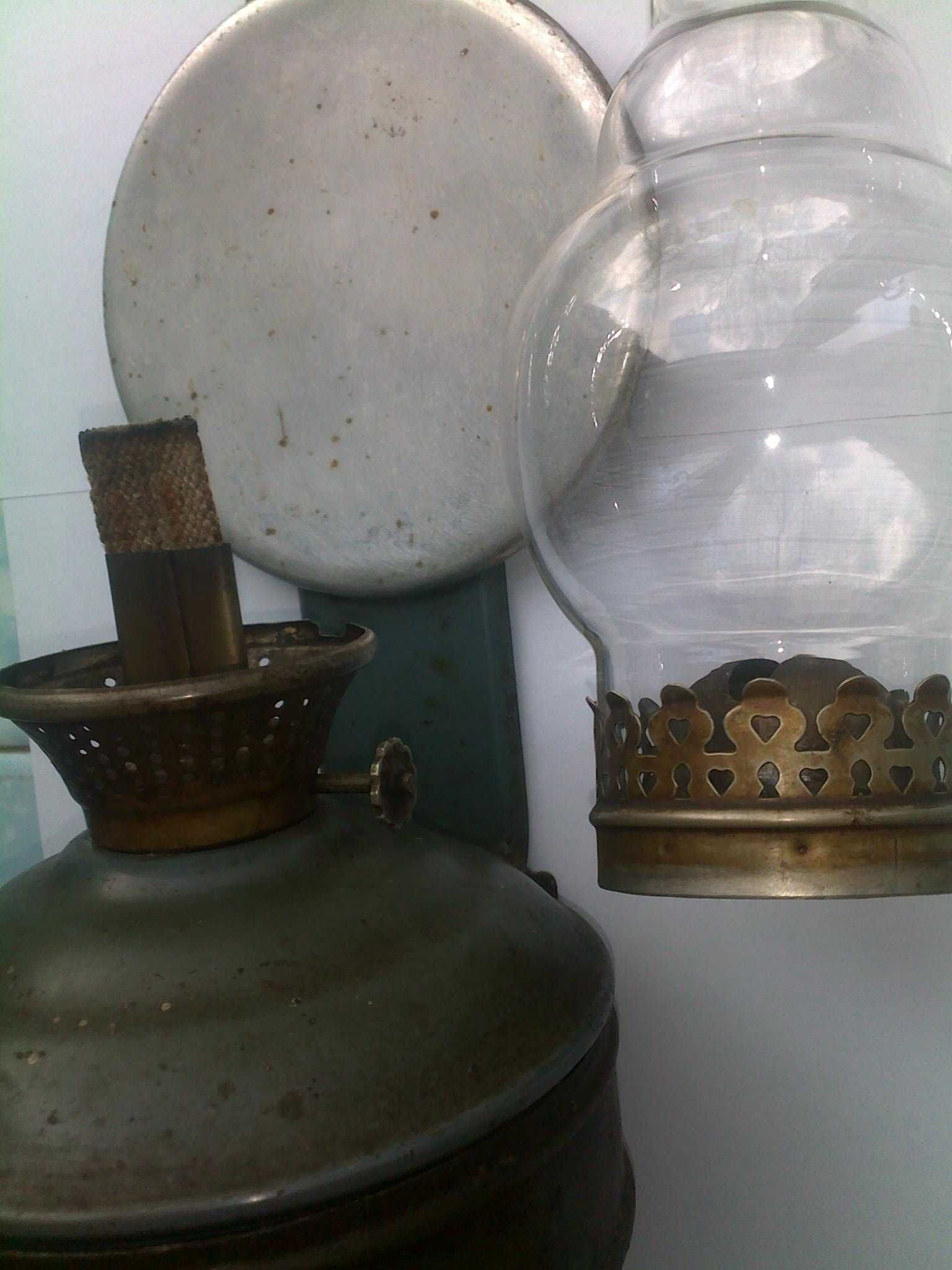 Лампа керосиновая с отражателем и держателем из Ссср