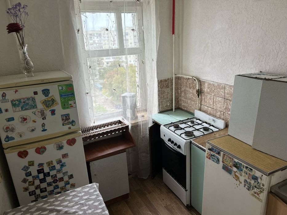 Продаж 1 кім по Стуса