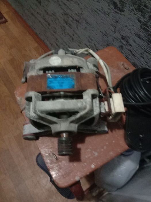 Тарелка на три головки + два тюнериа + кронштейн.