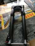 Suspensão Sr.Suntour nova 27,5