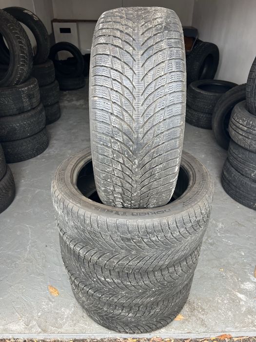 Шини Nokian 235/45/18