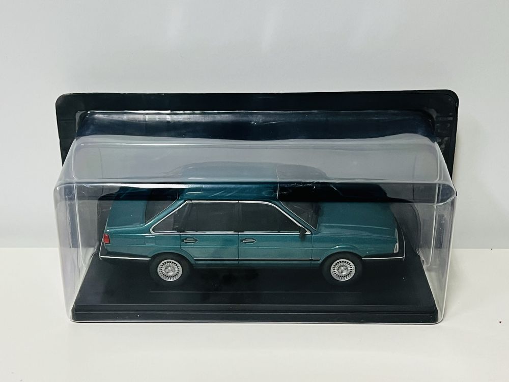 VW Santana Passat B2 skala 1:24 Hachette lub Salvat edycja zagraniczna