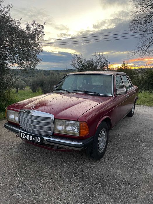 Mercedes Benz w123 de 1976