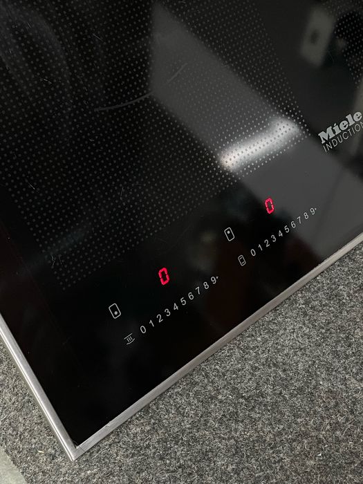 ЧОРНА П'ЯТНИЦЯ! Топова Індукційна поверхня Miele KM 6328 PowerFlex