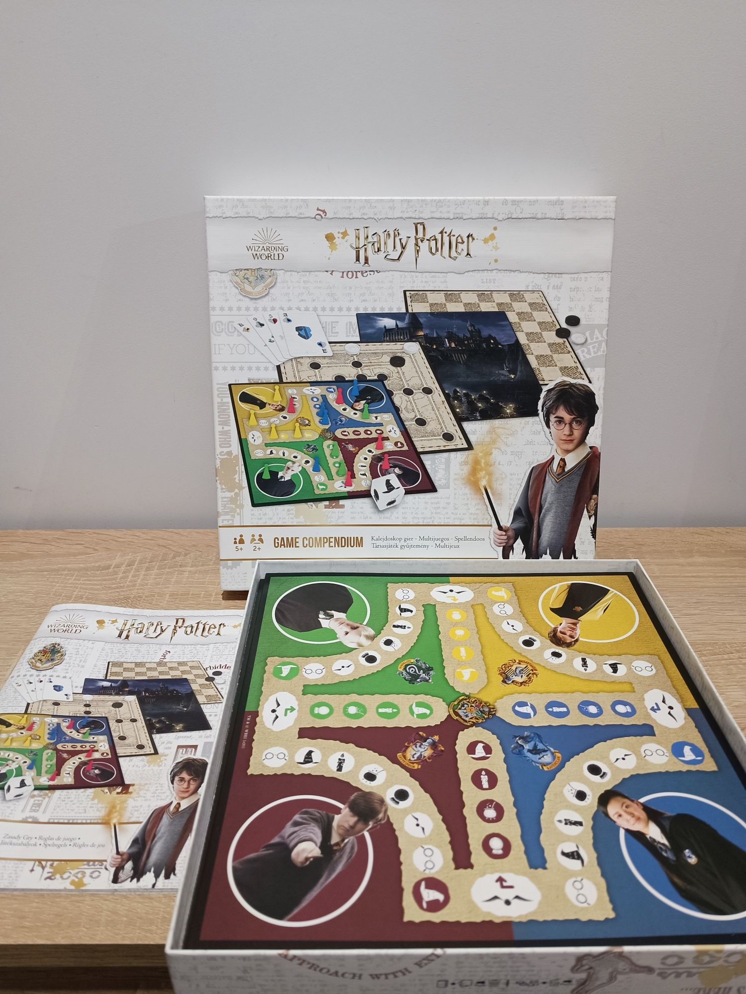 Gra planszowa - Kalejdoskop gier. Harry Potter. Wizarding world.