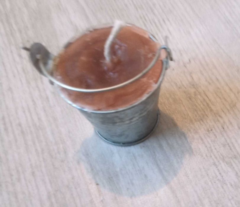 Świeczka w wiaderku - wiadereczku cynkowanym