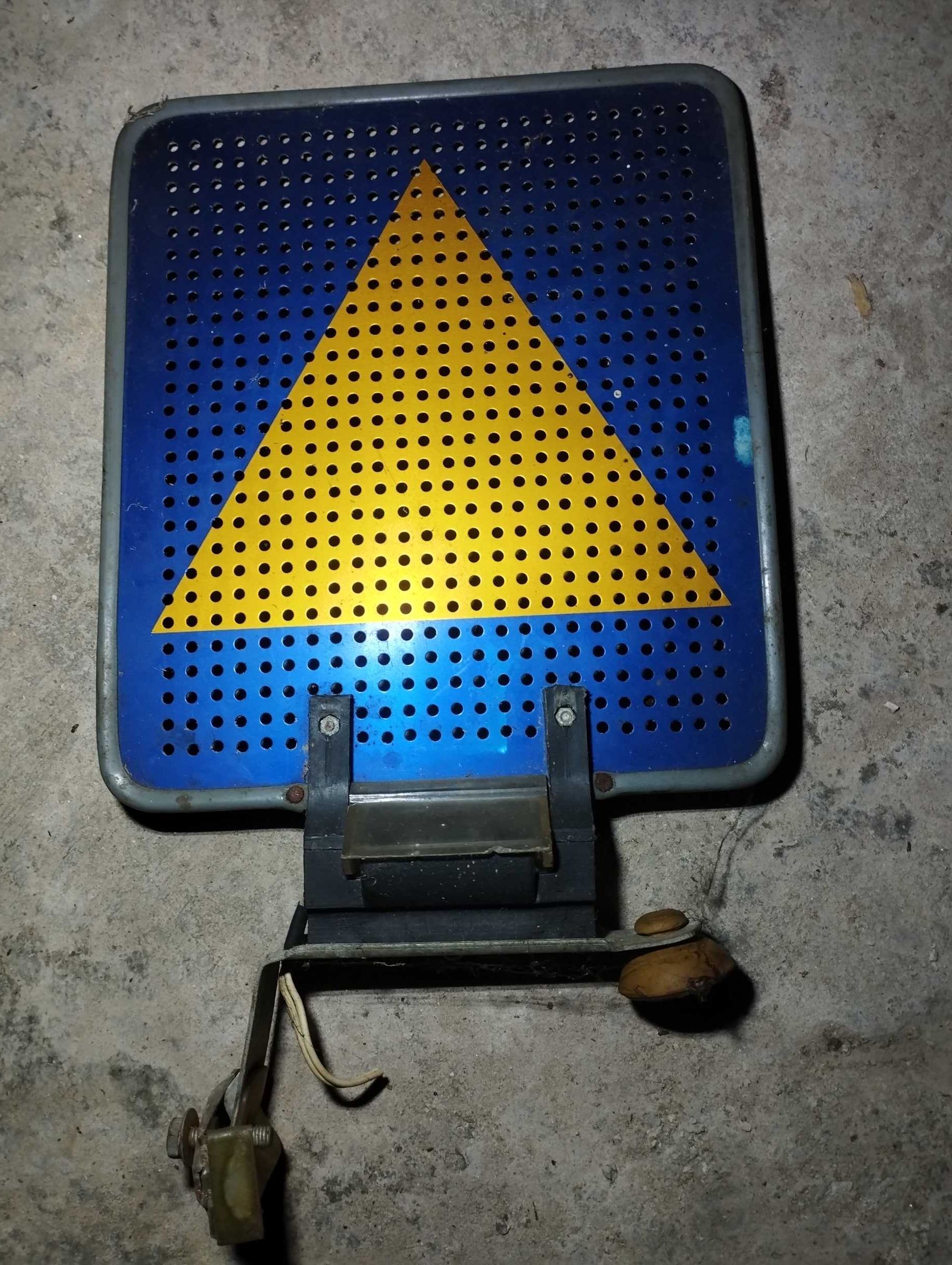 Sinal de reboque com luz, sinalética
