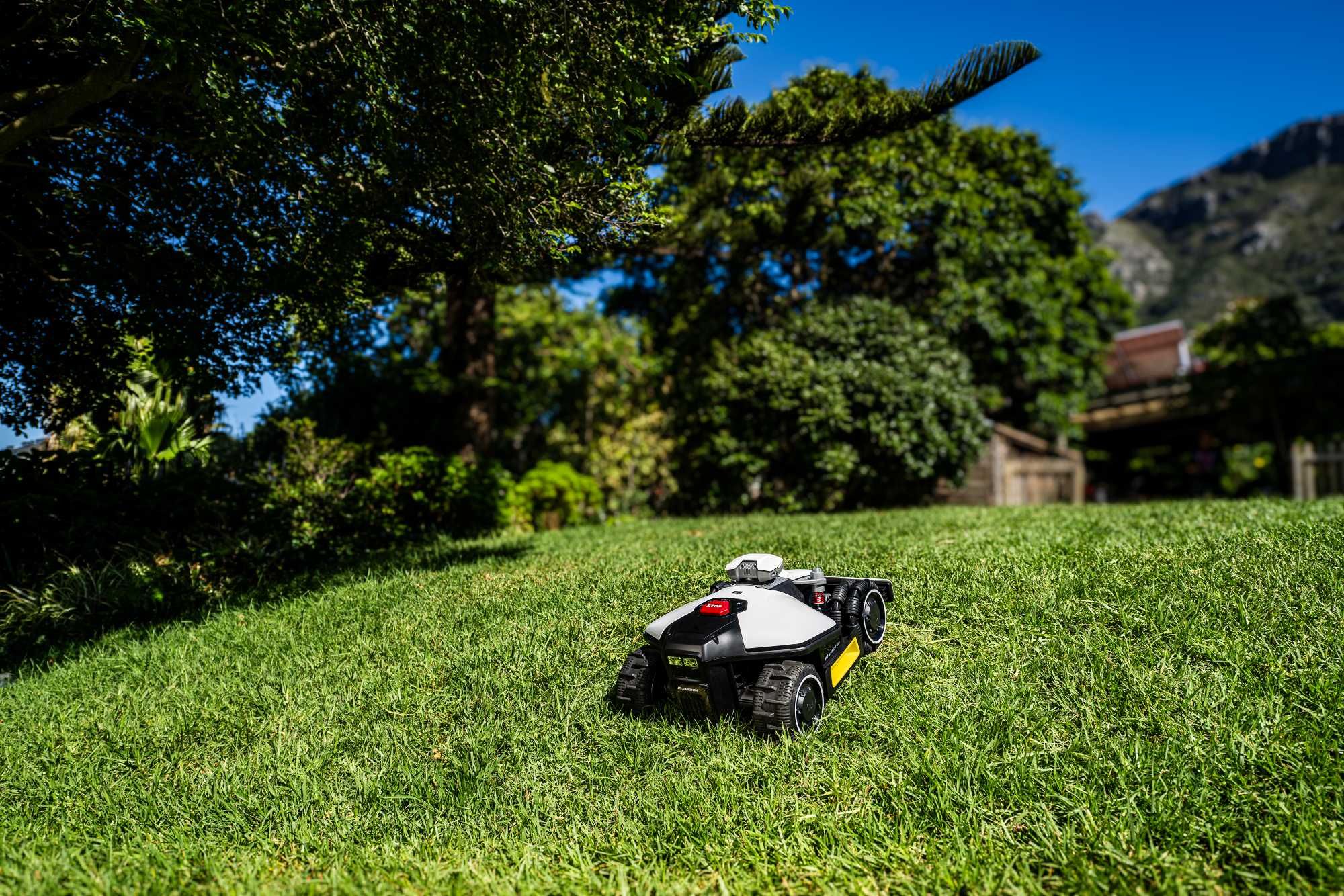 Robot koszący MAMMOTION LUBA mini AWD 800 (model 2025)