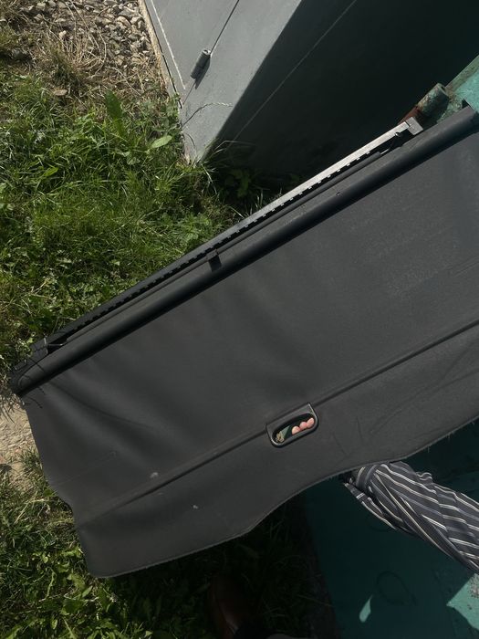 Продам Шторку Bmw e 61