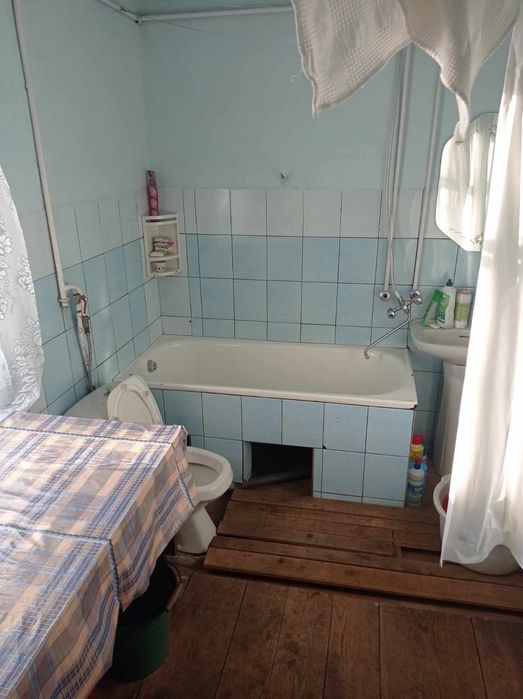 Будинок. Продаж. + 13 соток поля за будинком