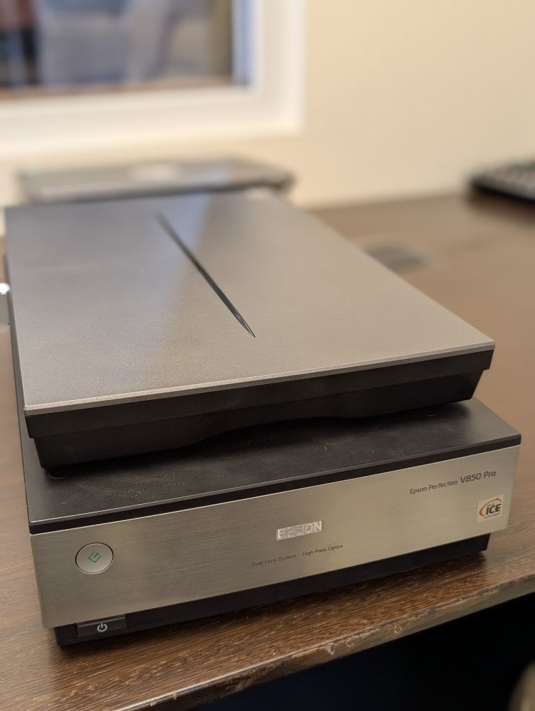 Сканер Epson perfection v850 Pro