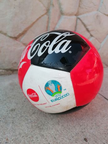 Футбольний м’яч  Coca-Cola