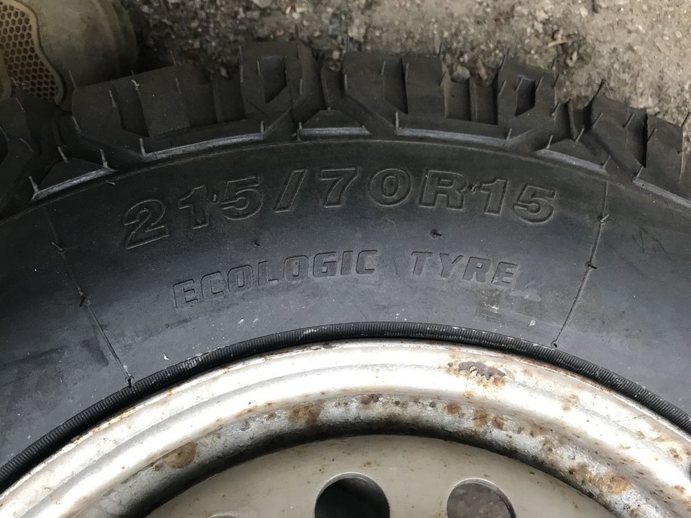 Гума 215/70 R15 4шт.