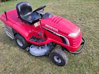 Kosiarka traktorek honda 2417