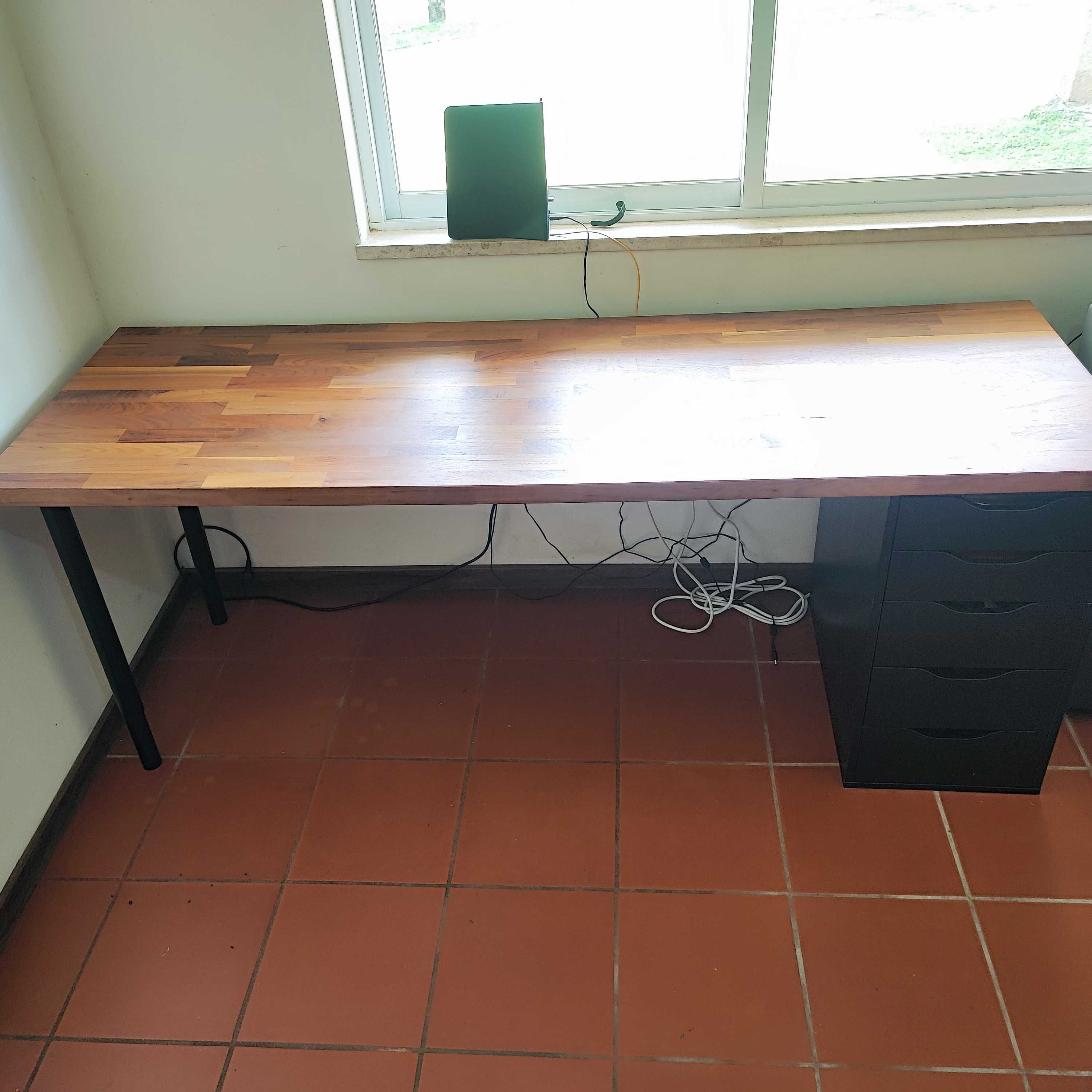 Bancada Para PC com Gaveteiro (Ikea)