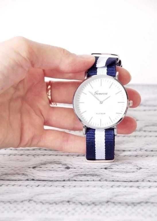 srebrny zegarek na pasku granatowy biały kwarcowy nowy elegancki