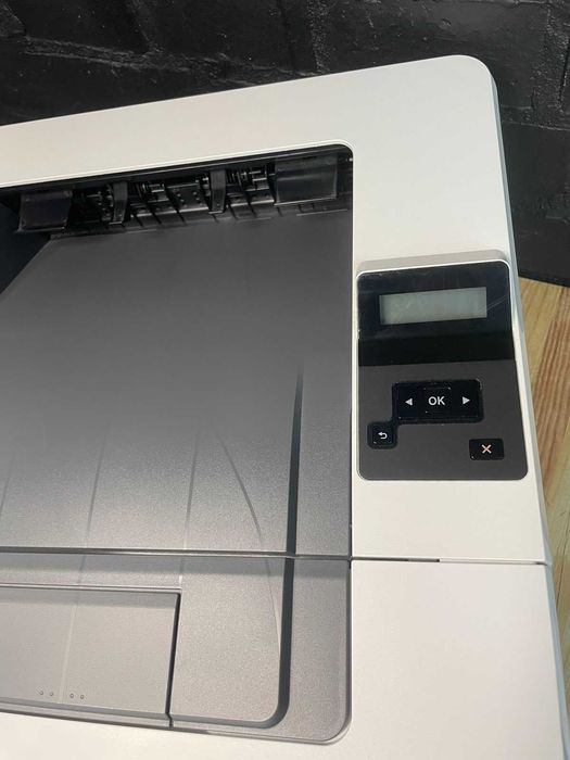 Принтер HP LaserJet Pro M404dn(A)-(Пробіг до 50 тис )- Б/В