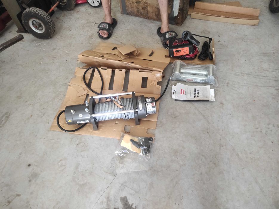 Guincho eléctrico 12v - WARM CE M6000