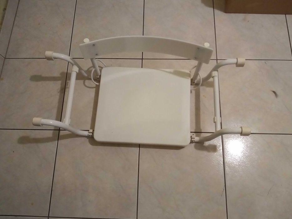 Oddam za darmo ławeczkę na wannę